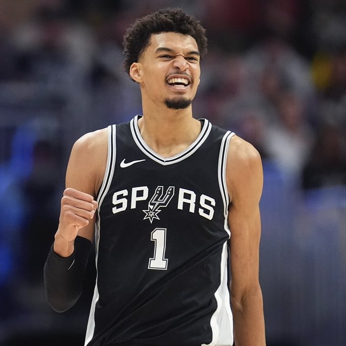 img, div, 曾效力于马 img, div, 曾效力于马